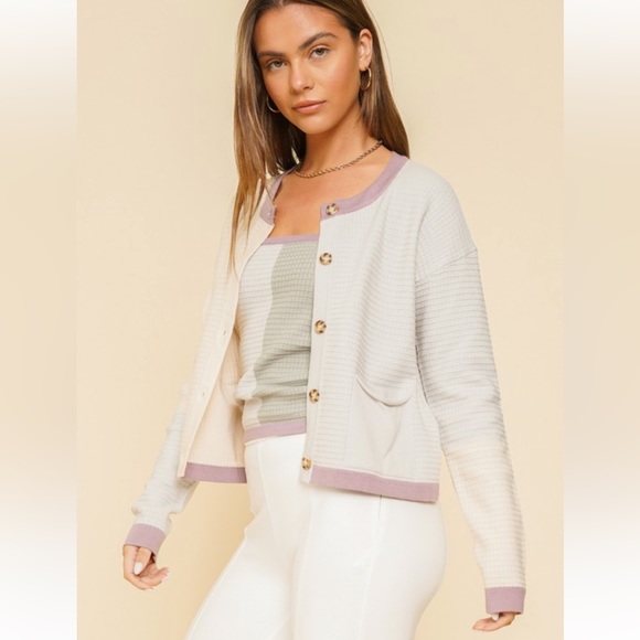 🆕Color Block Button Down Cardigan W/Pockets Matching Cami Top Cream Purple Gray - Picture 4 of 10